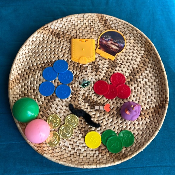 💝 10/$10 💝 Lot of little items: Pirate Coins, Purple Dinosaur Rubber Ducky, etc - Picture 4 of 9